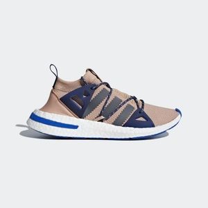 Adidas Arkyn shoes tan size 7.5